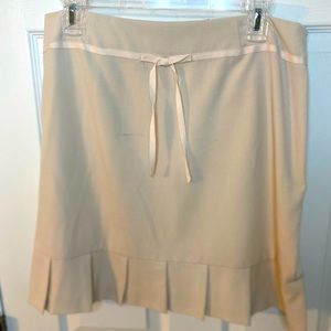 Larry Levine Cream Skirt, pleated ruffle with side zipper